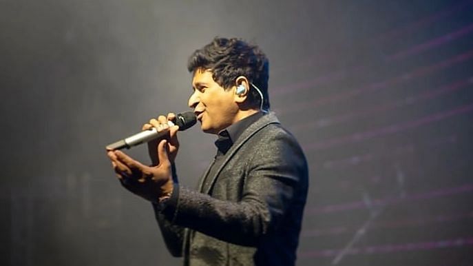 KK's death feels like a personal loss for an entire generation whose idea  of love was shaped by his songs | Vogue India