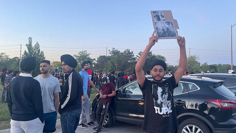 Hundreds of people paid a tribute to the slain singer at a vigil in Brampton. The Quint spoke to some of them.