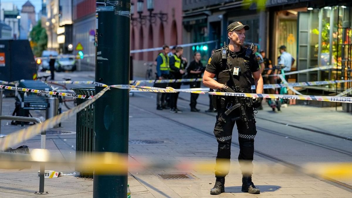 At Least 2 Killed, 14 Injured as Gunman Opens Fire at Gay Pub in Norway's Oslo