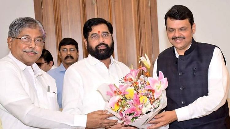 <div class="paragraphs"><p>Maharashtra Chief Minister&nbsp;Eknath Shinde (centre) and Deputy Chief Minister Devendra Fadnavis (right). </p></div>