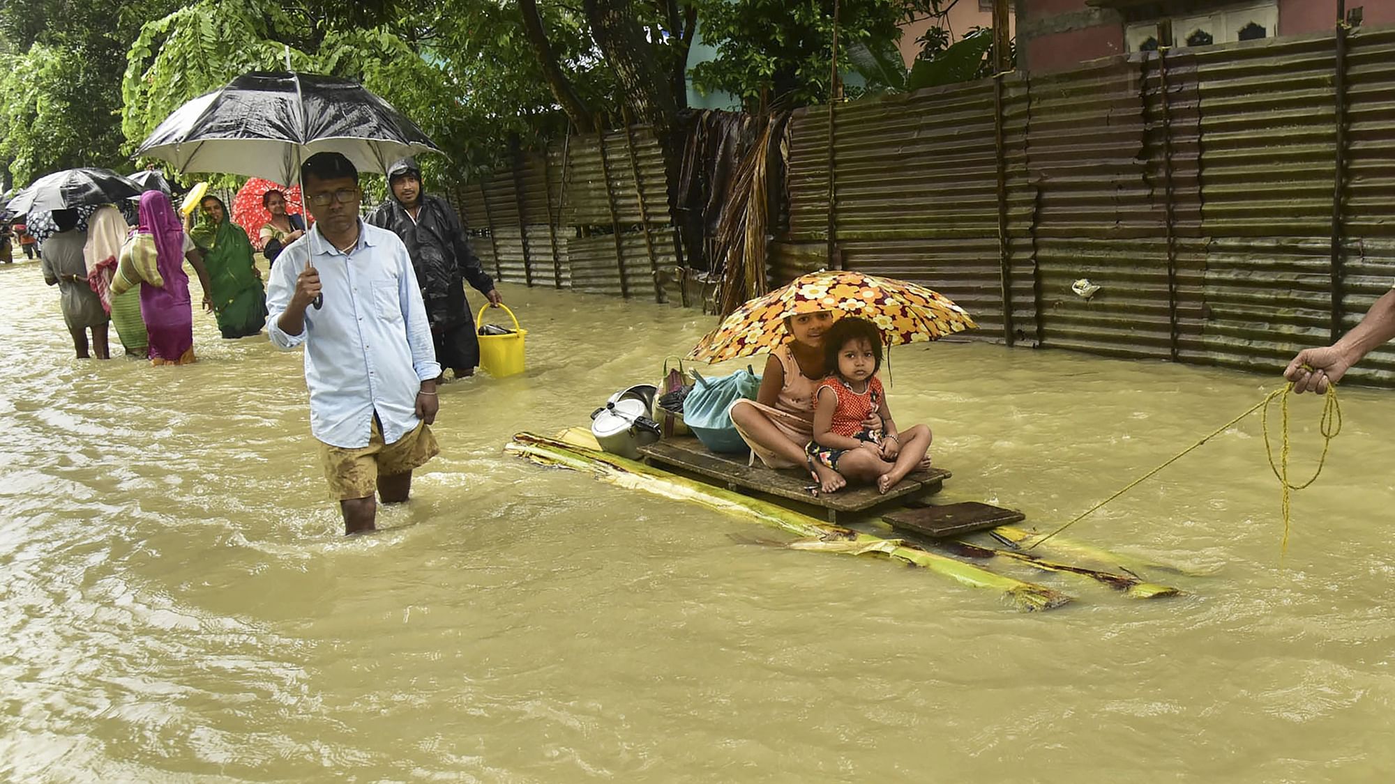 <div class="paragraphs"><p>Over 1.08 lakh people were displaced in the Uttar Pradesh floods.</p></div>