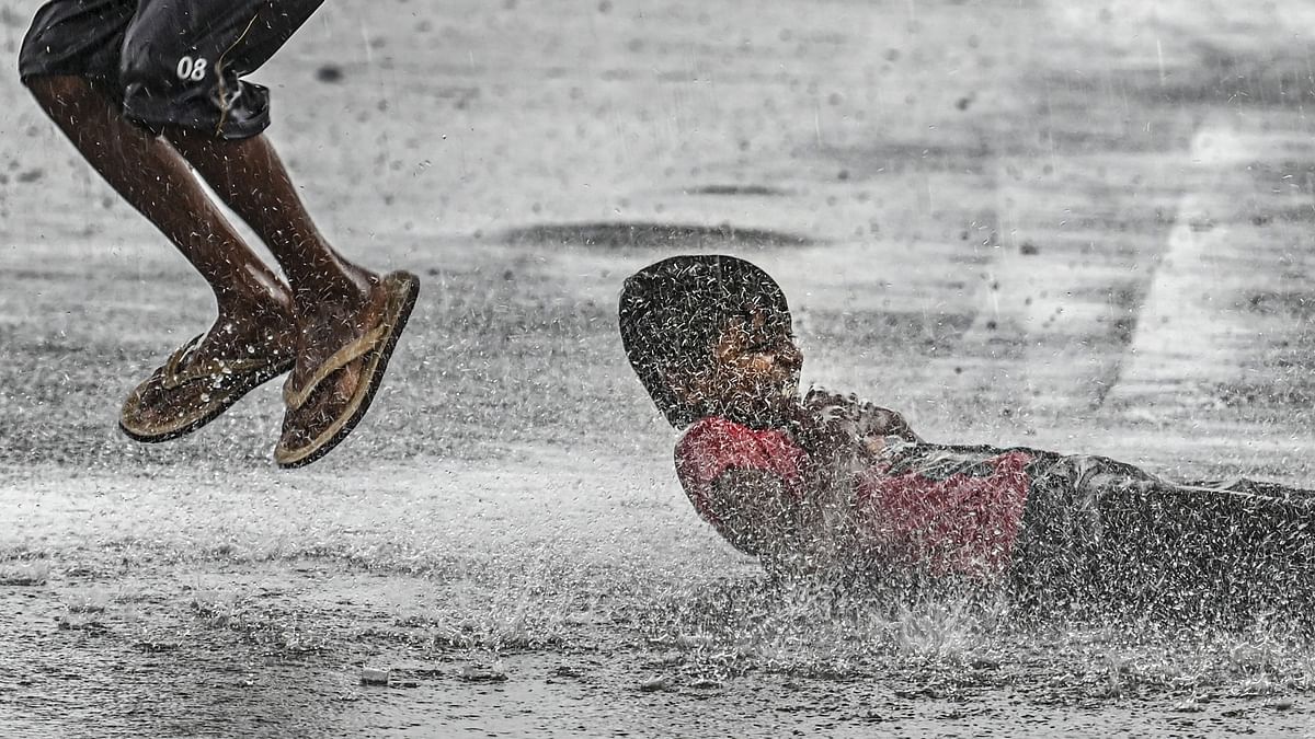 In Photos: First Monsoon Showers in New Delhi