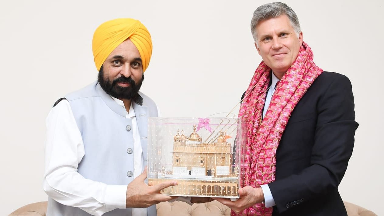 <div class="paragraphs"><p>Chief Minister Bhagwant Mann and&nbsp;Canadian High Commissioner Cameron Mackay.&nbsp;</p></div>