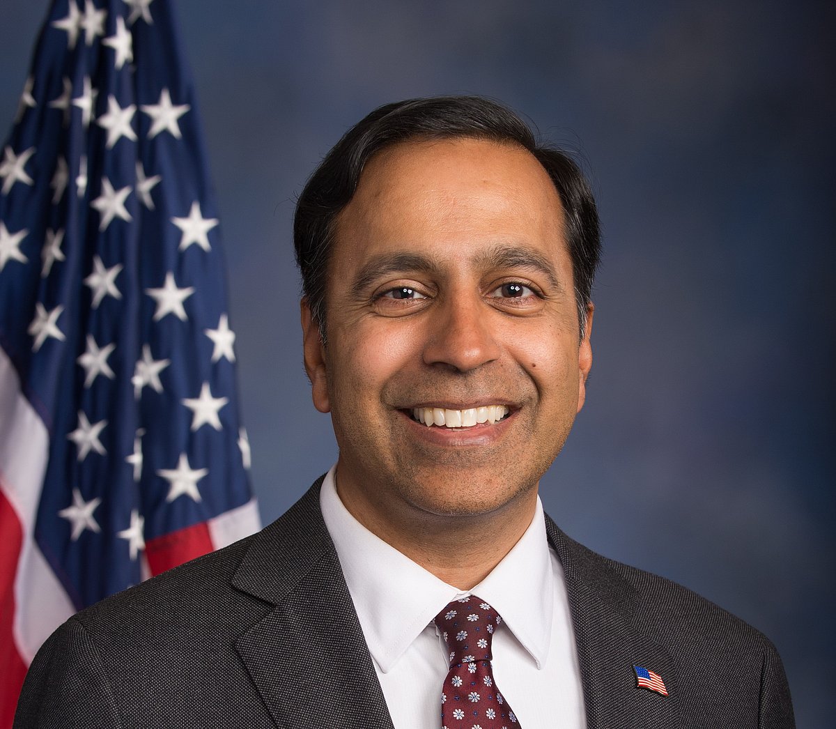 Indian American US Congressman Raja Krishnamoorthi receives Distinguished Leadership Award for over two decades in public service - Vimarsana News