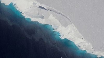<div class="paragraphs"><p>NASA scientists have discovered a gigantic cavity – almost 300 meters tall – growing at the bottom of Thwaites Glacier in West Antarctica, indicating how fast global sea levels will rise in response to climate change. </p></div>