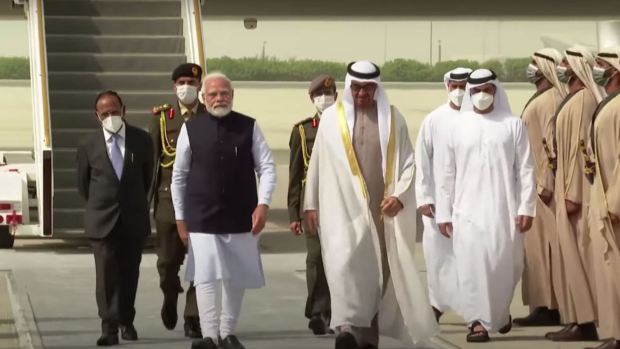 <div class="paragraphs"><p>Prime Minister <a href="https://www.thequint.com/news/india/prime-minister-narendra-modi-g-seven-summit-germany-updates">Narendra Modi</a> welcomed by UAE President Sheikh Mohamed bin Zayed Al Nahyan.</p></div>
