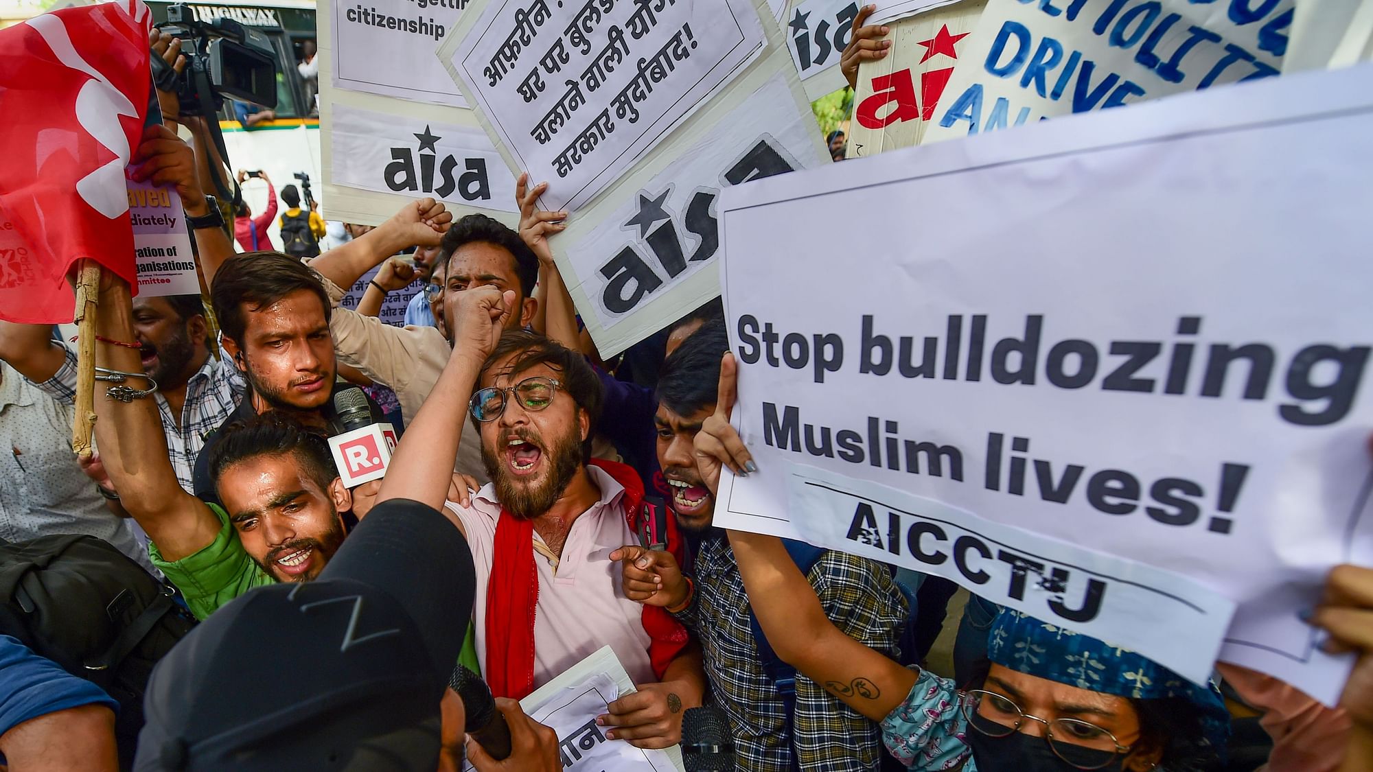 <div class="paragraphs"><p>The Supreme Court will hear a plea by Jamiat-Ulema-e-Hind against demolition drive in Uttar Pradesh. Image of protests used for representation.</p></div>