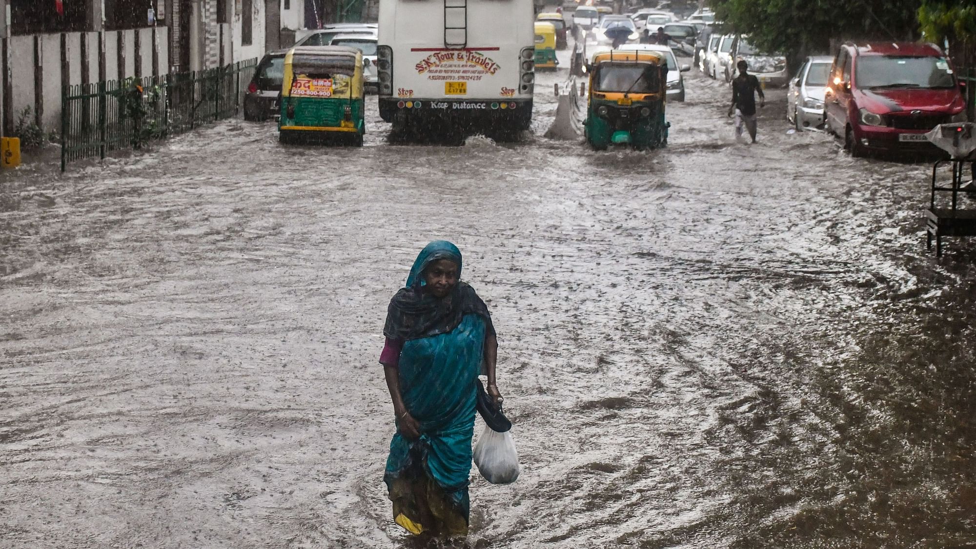<div class="paragraphs"><p>The India Meteorological Department (IMD) has issued a 'yellow' alert for <a href="https://www.thequint.com/topic/delhi">Delhi</a> on Thursday, 21 July, predicting light to moderate rainfall in the city.</p></div>