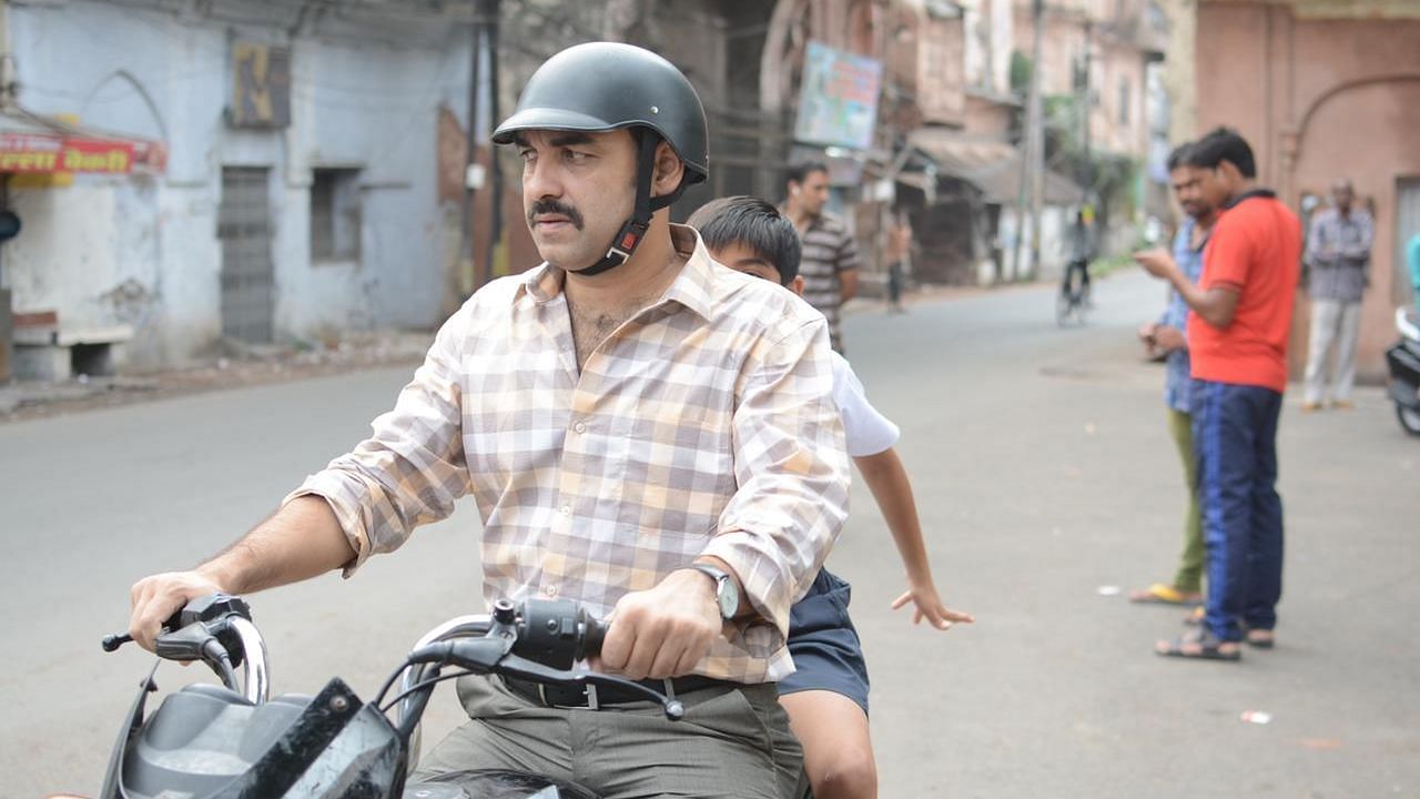 <div class="paragraphs"><p>Actor Pankaj Tripathi during a movie shoot in Madhya Pradesh's Bhopal. The state has been awarded the title of being the 'most film-friendly state' in India.&nbsp;</p></div>