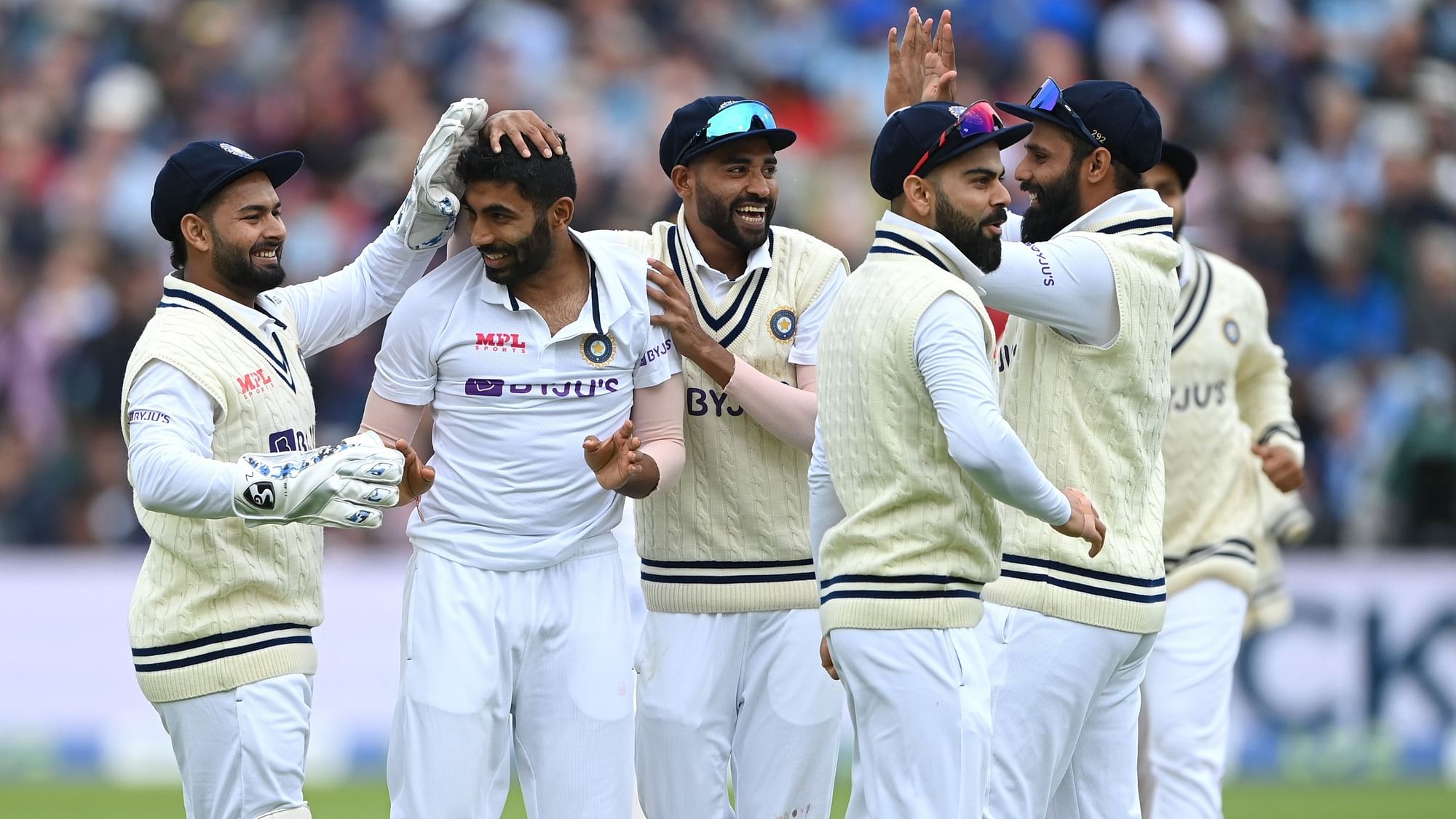 <div class="paragraphs"><p>Jasprit Bumrah and India celebrate an English wicket in Edgbaston.</p></div>