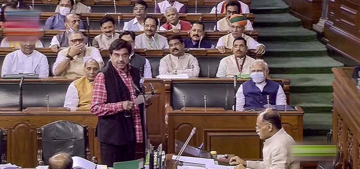 <div class="paragraphs"><p>New Delhi: TMCs Shatrughan Sinha takes oath as a Member of the Lok Sabha, on the first day of Parliaments Monsoon Session, in New Delhi, Monday, 18 July.</p></div>