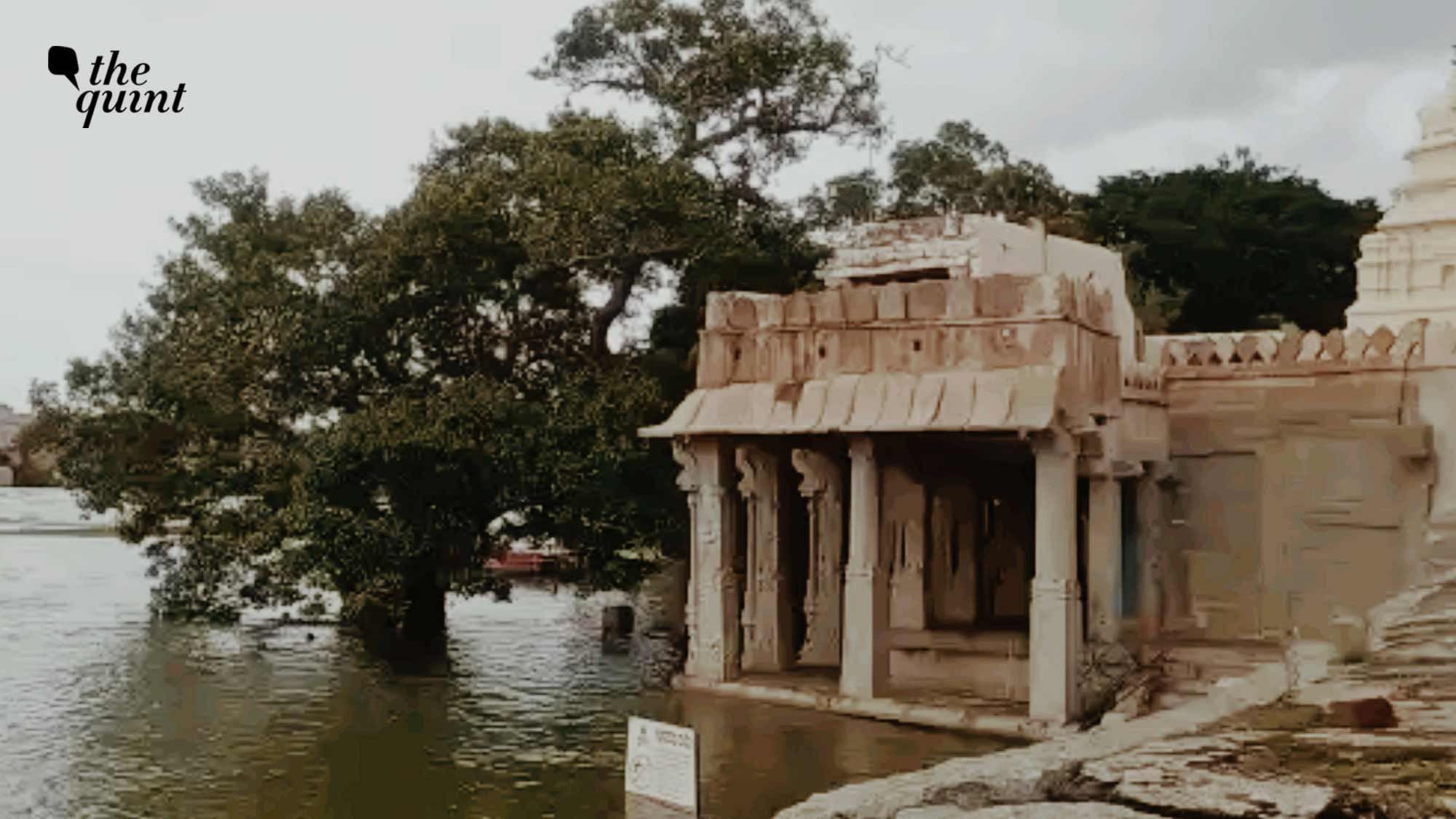 <div class="paragraphs"><p>Water from Tungabhadra reaches the door steps of Kodandarama Swamy temple in Hampi. Due to rising water levels and excess outflow from TB dam, several heritage sites are submerged.</p></div>