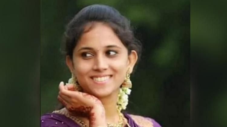 <div class="paragraphs"><p>The woman, Aishwarya, who was a native of Thattamangalam, died on 4 July, a day after the death of her newborn child.</p></div>