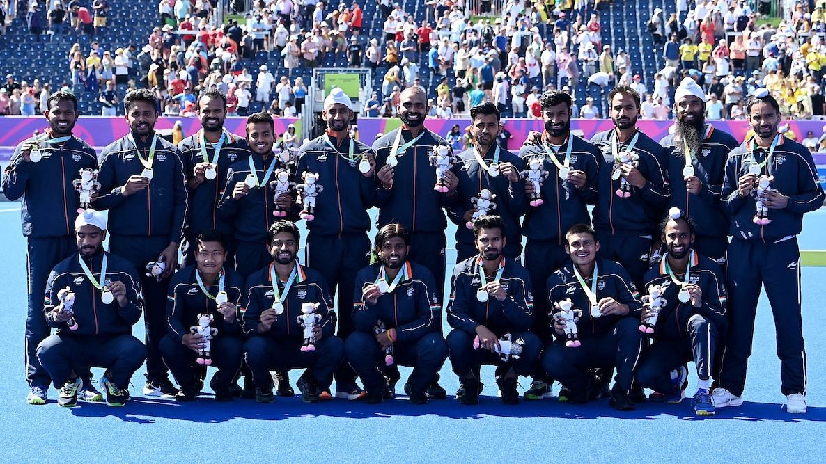 <div class="paragraphs"><p>The Indian men's hockey team visited the National War Memorial after returning from CWG 2022.</p></div>