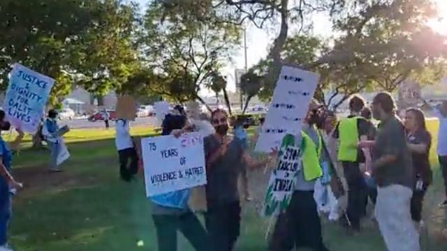 <div class="paragraphs"><p>A verbal confrontation occurred in La Palma Park in Anaheim, California, on Monday, 15 August, between a group celebrating India's Independence Day and those protesting caste discrimination and violence against Muslims in India.</p></div>