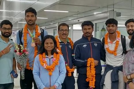 India's CWG 2022 Stars Return Home to Garlands and Celebrations
