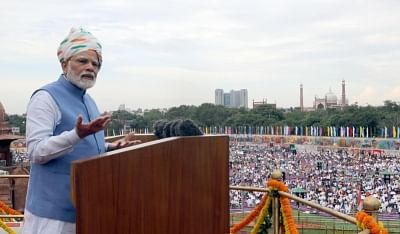 <div class="paragraphs"><p>New Delhi: Prime Minister Narendra Modi gestures as he addresses the nation from the ramparts of the Red Fort on the occasion of 76th Independence Day, in New Delhi on Monday, Aug. 15, 2022. </p></div>