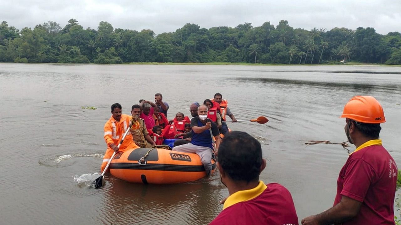 <div class="paragraphs"><p> Rescue operation in a flood-affected area following heavy monsoon rains, in&nbsp;Alappuzha district, Kerala.</p></div>