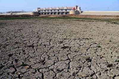 <div class="paragraphs"><p>Drought affects over 1.38 mn in China as the country undergoes the worst heatwave in 60 years.</p></div>