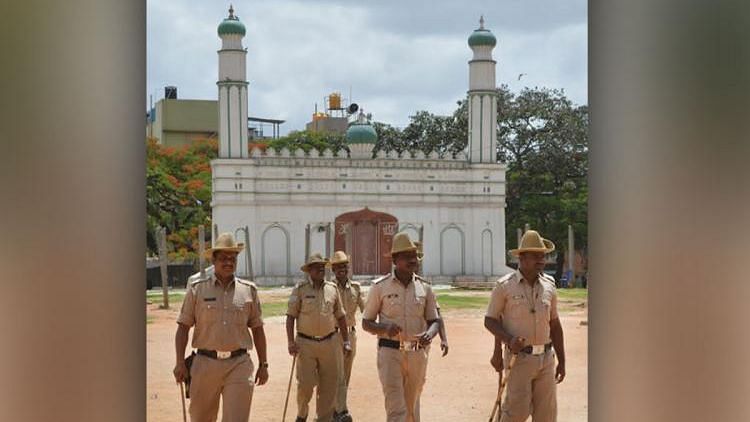 <div class="paragraphs"><p><a href="https://www.thequint.com/topic/karnataka-police">Karnataka Police</a> filed an FIR against a Hindu activist and leader for threatening to destroy the Eidgah tower located on the premises of the controversial Eidgah Maidan in Bengaluru, police said on Wednesday, 10 August.</p></div>