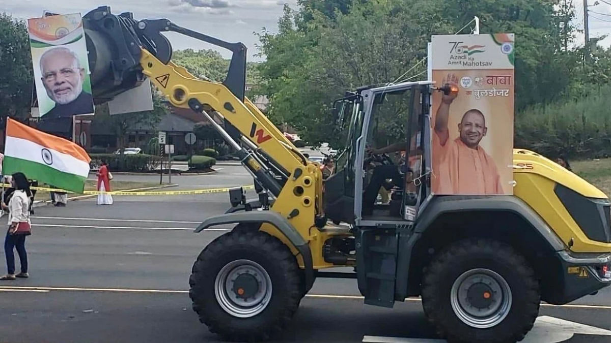 Organisers Apologise for Bulldozer in Indian I-Day Rally in New Jersey Towns