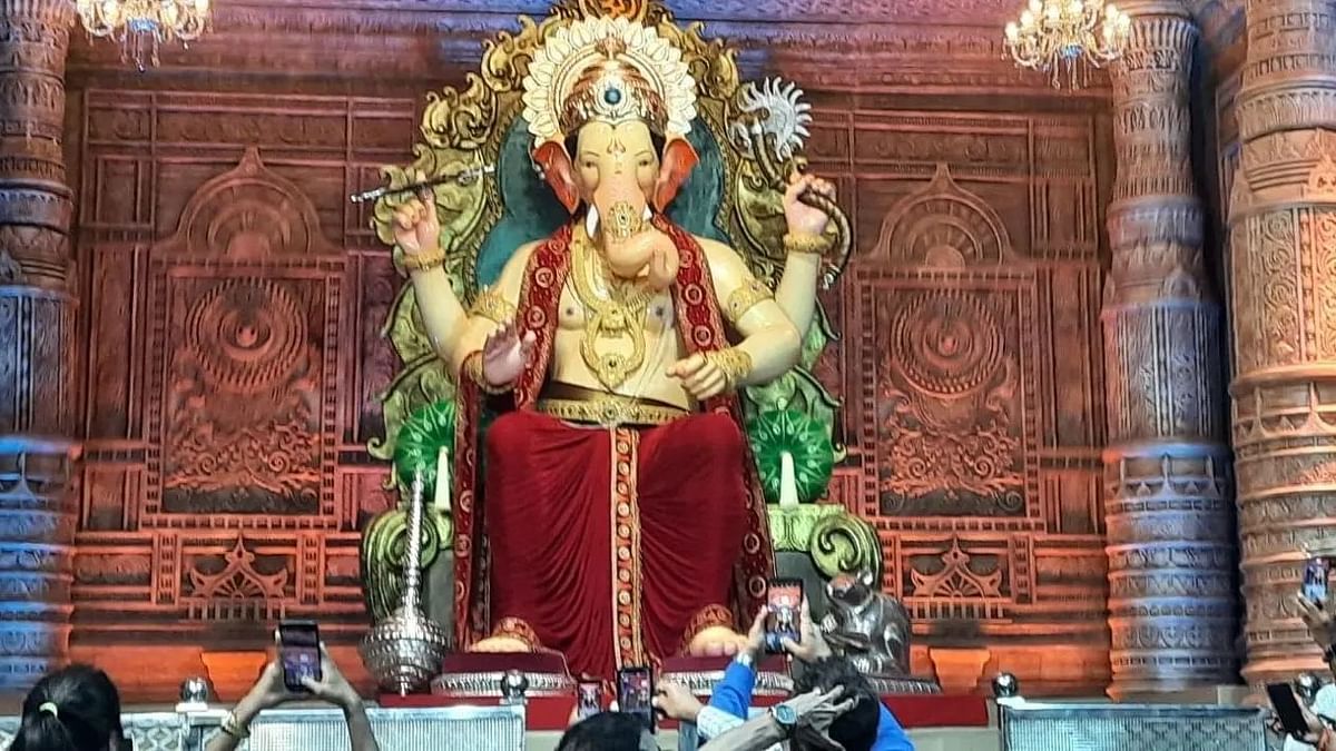 Lalbaugcha Raja 2022: The first look of the famous Ganesh idol in Mumbai was unveiled on 29 August 2022.