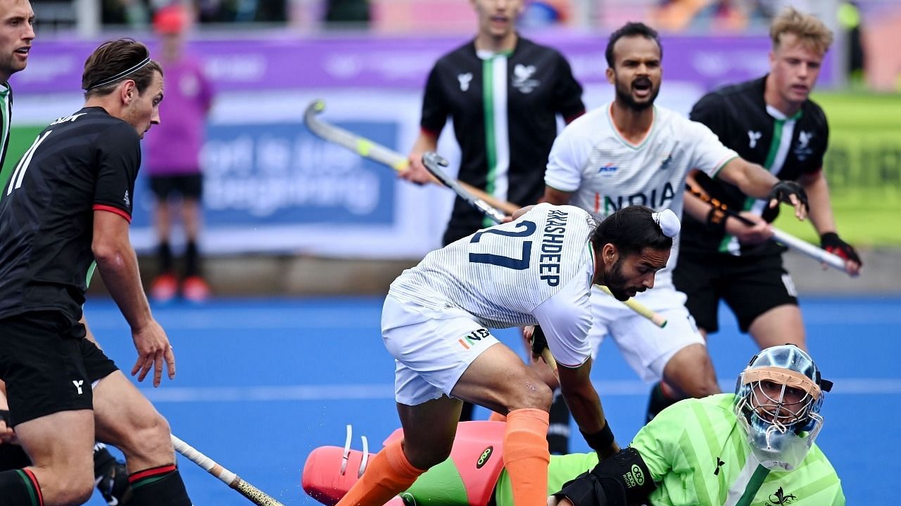 <div class="paragraphs"><p>Indian men's hockey team progressed into the semi-finals with a dominating 4-1 win over Wales at the 2022 Commonwealth Games on Thursday.&nbsp;</p></div>