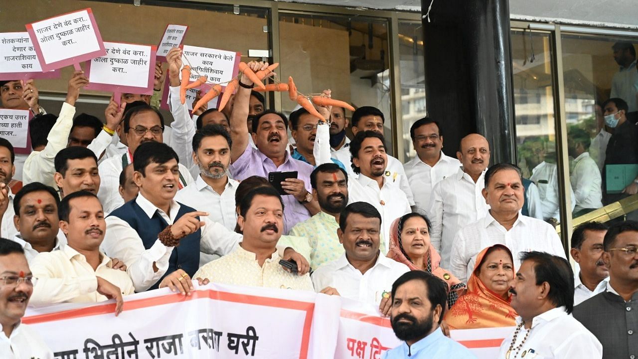<div class="paragraphs"><p>NCP MLAs protesting outside the Maharashtra state Assembly on Wednesday, 24 August.</p></div>