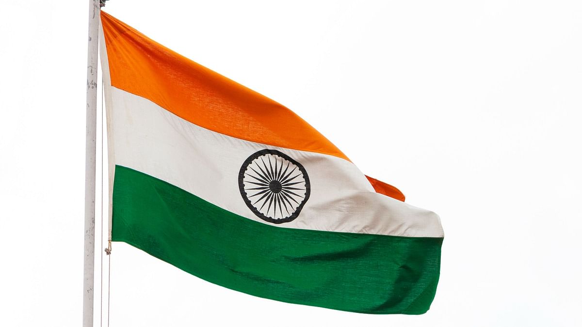 Har Ghar Tiranga: Indian Flag Display Pictures for Facebook, WhatsApp, & Twitter