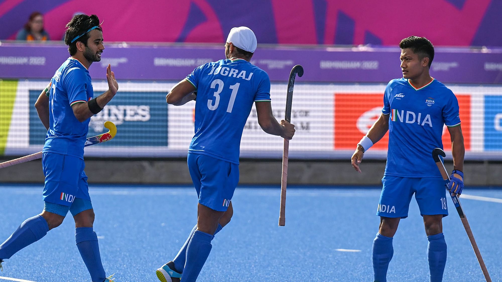 <div class="paragraphs"><p>The Indian men's hockey team were held to a 4-4 draw by England.</p></div>