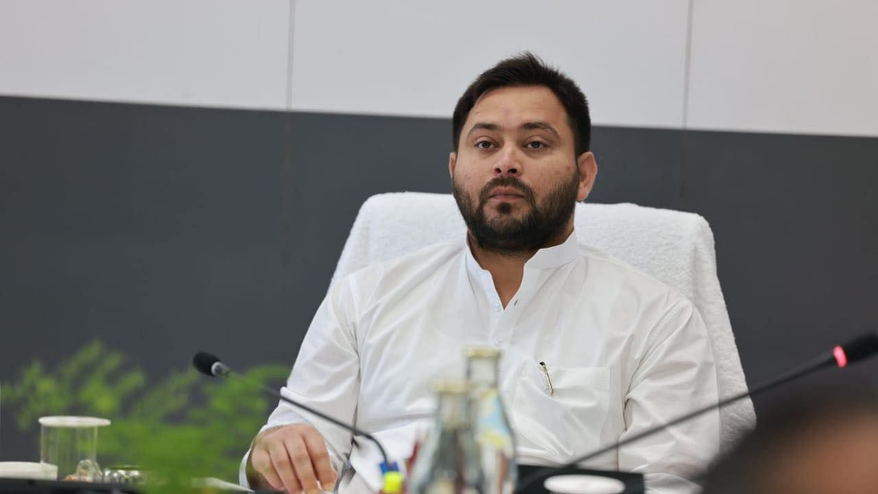 <div class="paragraphs"><p>Tejashwi  asked ministers to conduct themselves “with dignity and humility” and give priority to helping the poor “irrespective of their religion and caste."</p></div><div class="paragraphs"><p><br></p></div>