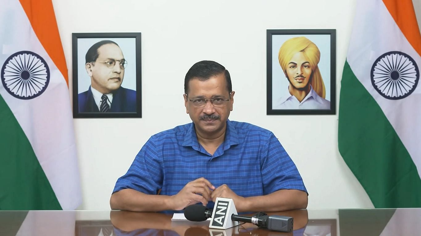 <div class="paragraphs"><p>Delhi Chief Minister <a href="https://www.thequint.com/news/india/delhi-aap-government-extends-excise-licence-of-liquor-shops-till-31-august-lg-nod-awaited">Arvind Kejriwal</a> on Friday, 5 August, appealed to the citizens of the capital city to celebrate Independence Day eve by holding the national flag and singing the national anthem at 5pm on 14 August.</p></div>