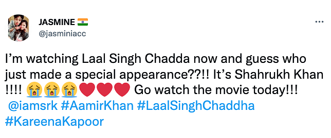 Shah Rukh Khan is seen doing his signature step with a young Laal Singh Chaddha.