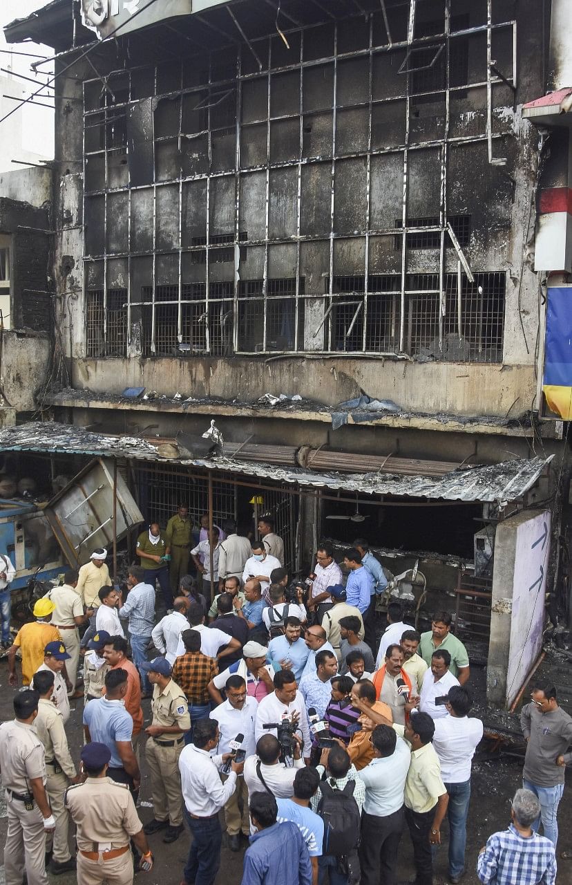 A stampede-like situation emerged at Jabalpur’s New Life Hospital as the fire broke out.
