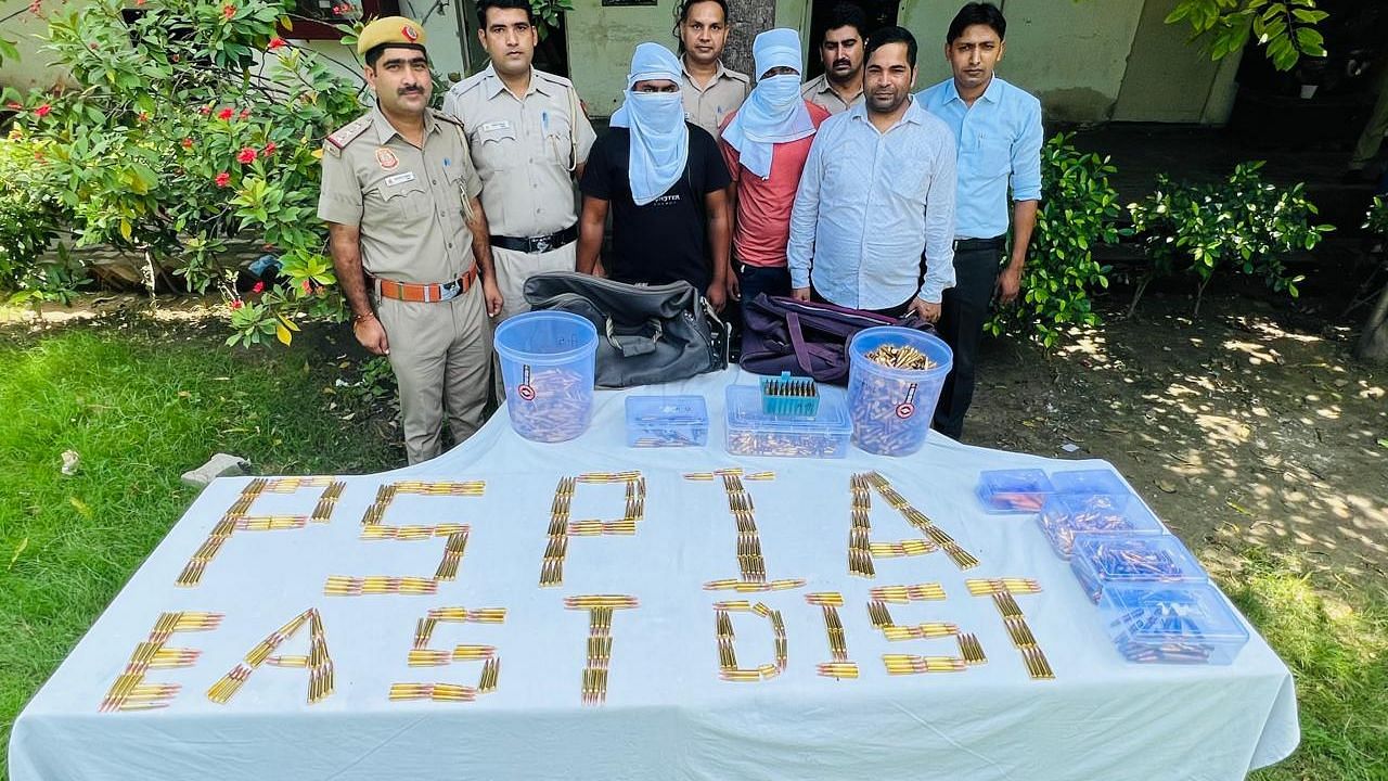 <div class="paragraphs"><p>Ahead of Independence Day, the <a href="https://www.thequint.com/topic/delhi">Delhi Police</a> recovered around 2,000 live cartridges from its east district and arrested six people in this connection, officials said on Friday, 12 August.</p></div>