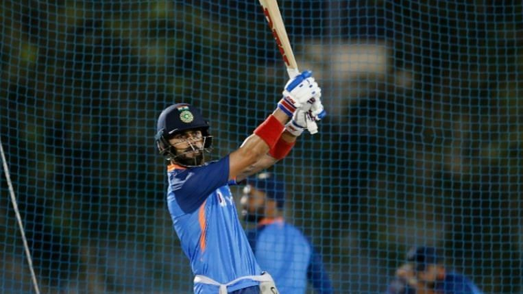 <div class="paragraphs"><p>Asia Cup: Virat Kohli was seen playing big shots in the nets session ahead of India's opening match against Pakistan.</p></div>