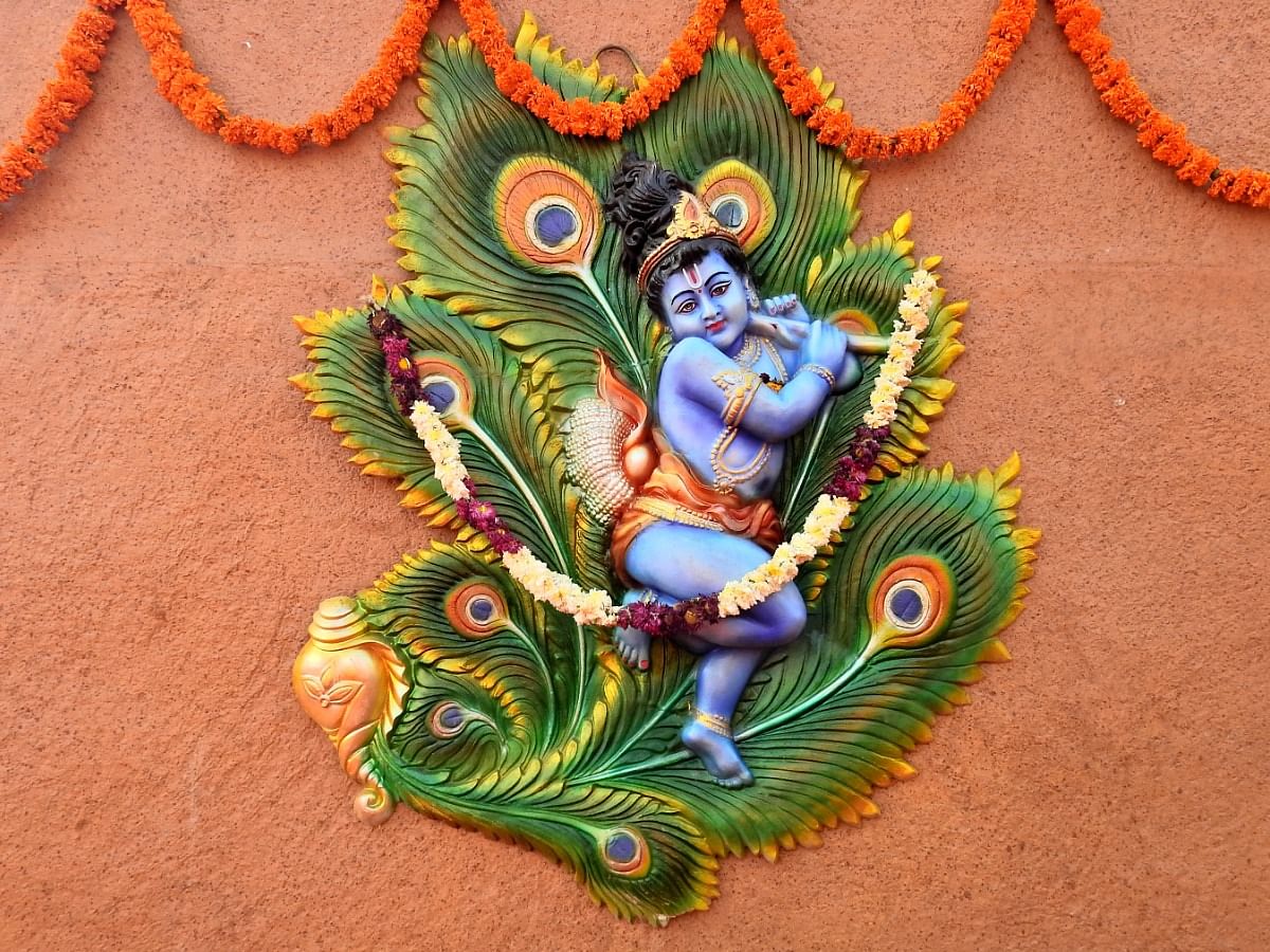 Happy Krishna Janmashtami 2022: HD Images, Wallpapers, Posters, WhatsApp  Stickers, Facebook Status, Quotes, Messages, and Wishes