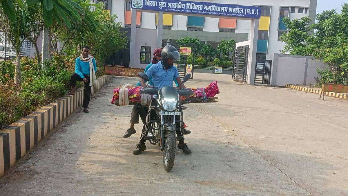 MP: Man Forced to Carry Mother’s Body on Bike After Hospital Refuses Hearse Van