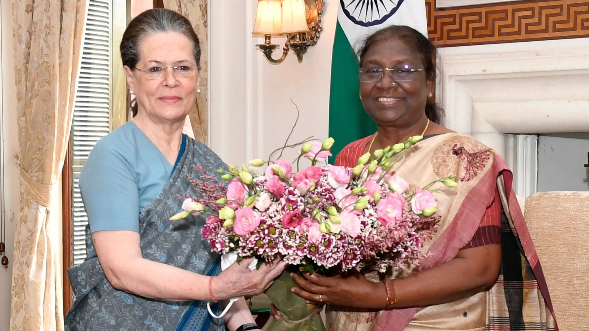 <div class="paragraphs"><p>President Droupadi Murmu with Congress President Sonia Gandhi.&nbsp;</p></div>