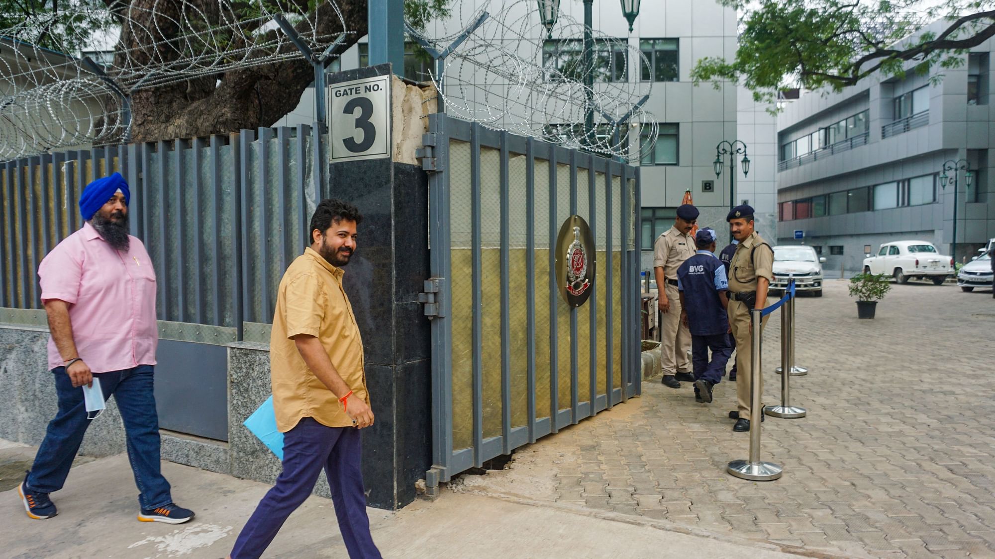<div class="paragraphs"><p>AAP MLA Durgesh Pathak arrives at the office of Enforcement Directorate (ED) for questioning in connection with its probe into Delhi excise policy, in New Delhi, on 19 September.&nbsp;</p></div>