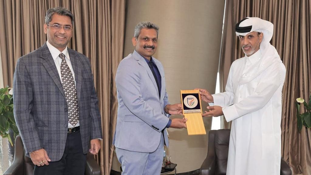 <div class="paragraphs"><p>AIFF president Kalyan Chaubey and secretary general Shaji Prabhakaran met&nbsp;Qatar Football Association (QFA) officials on Sunday to sign an MoU.&nbsp;</p></div>