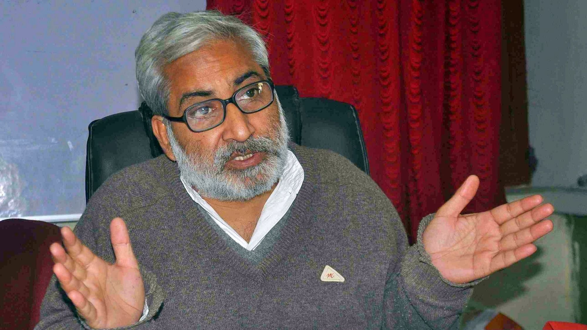 <div class="paragraphs"><p>The police detained activist Sandeep Pandey and three others ahead of a march planned on Monday, 26 September, to express solidarity with Bilkis Bano.</p></div>