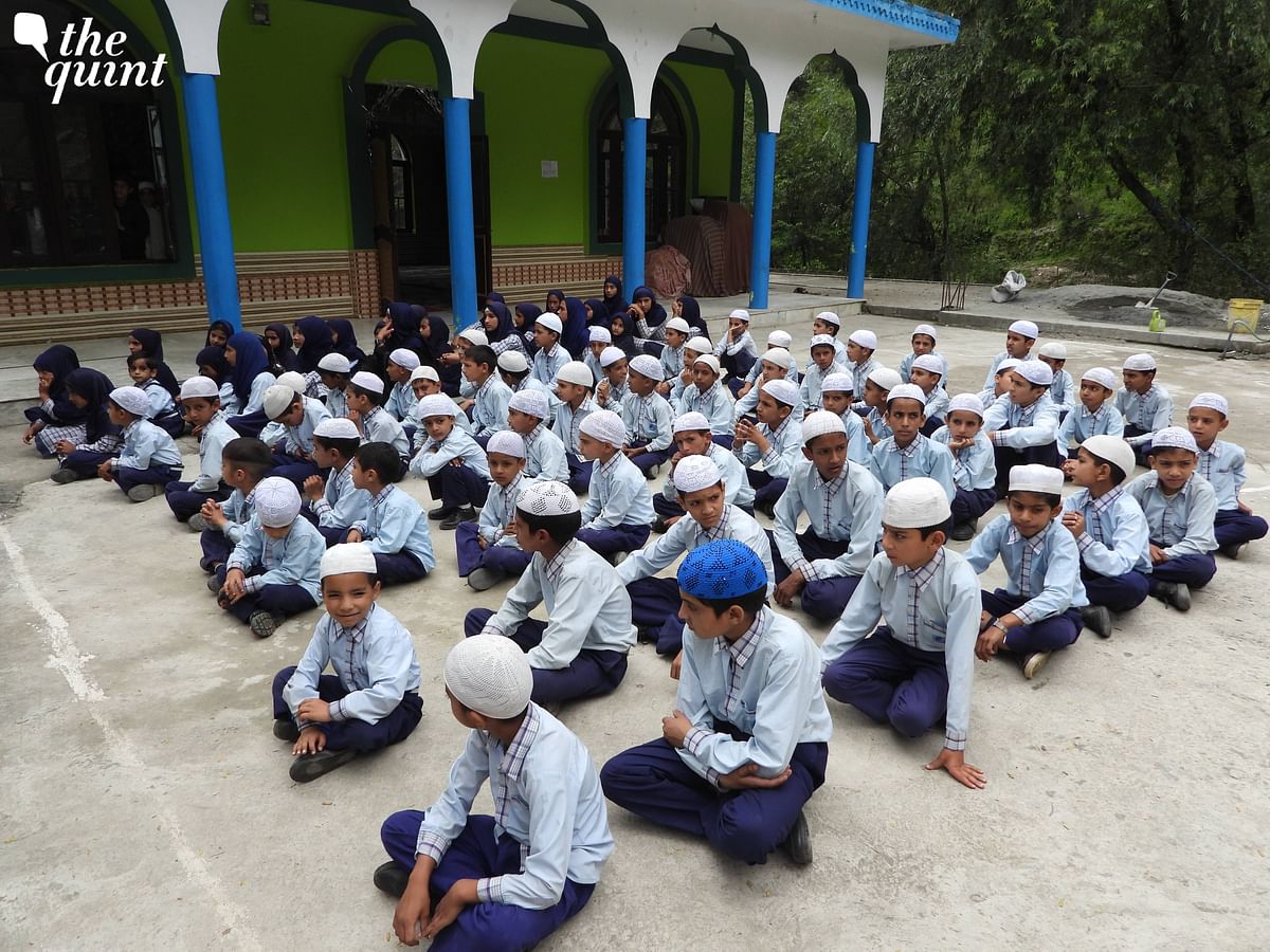 This Kashmir Village Has a School and Madrasa Under One Roof