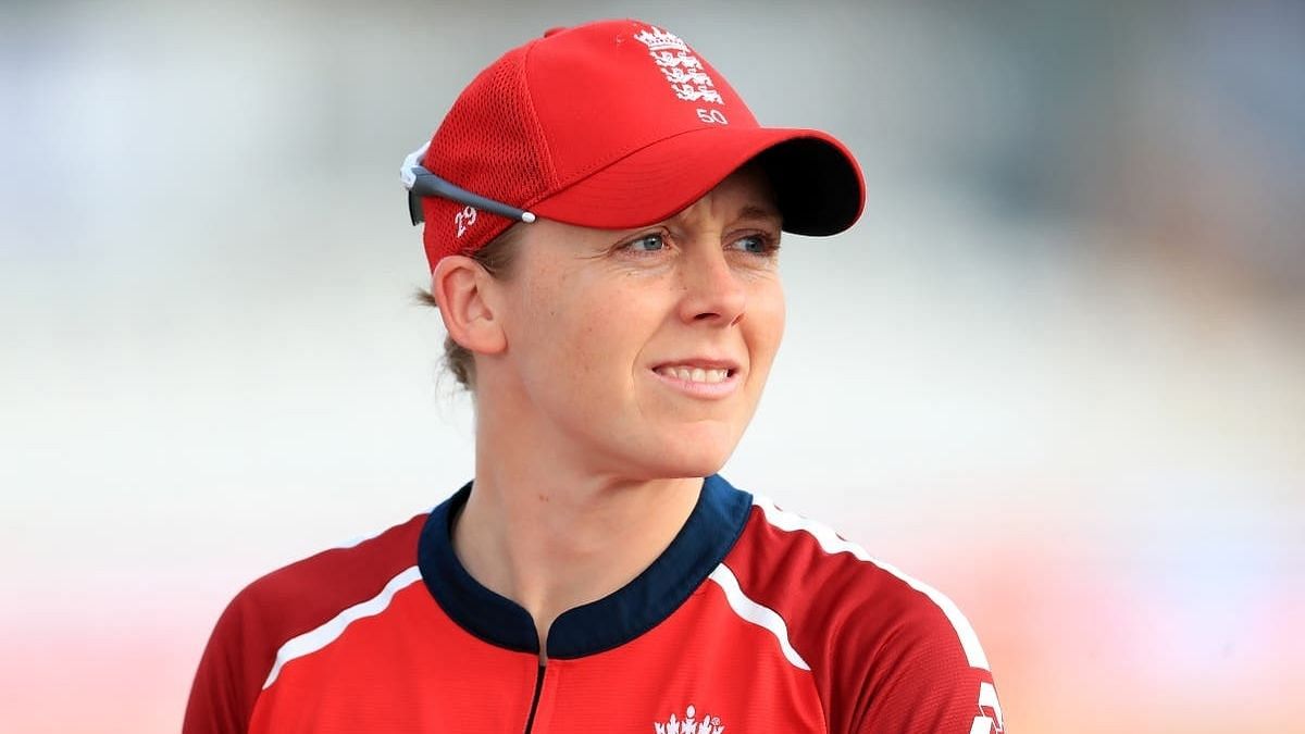 <div class="paragraphs"><p>England skipper Heather Knight has said India's claims of warning Charlotte Dean before run out are not true.</p></div>