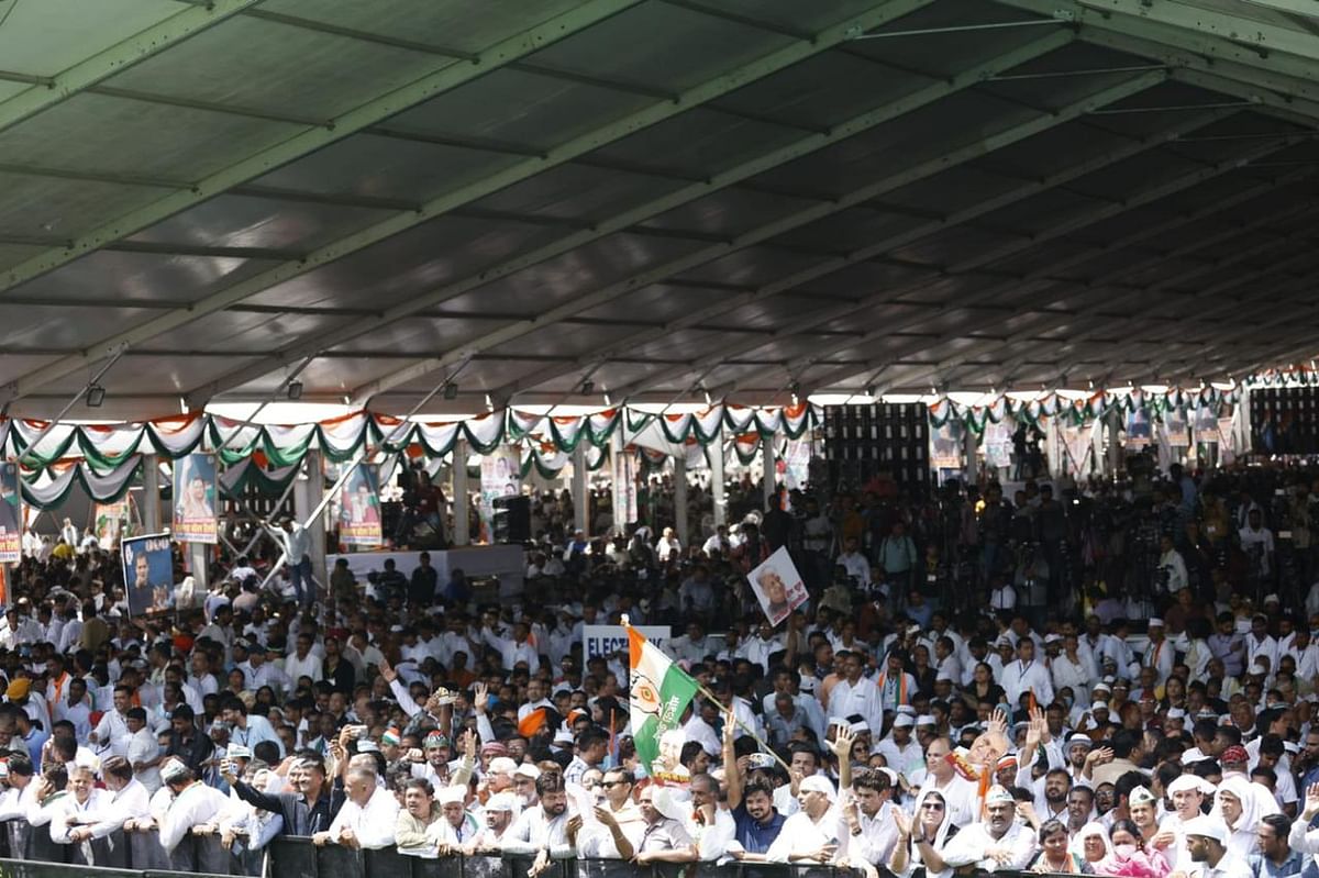 The massive rally saw top party leaders in attendance; party workers from Delhi, Haryana will also join the protest.