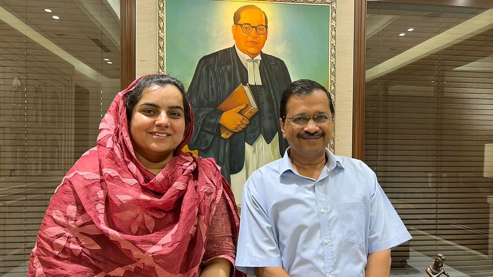 <div class="paragraphs"><p>AAP MLA Baljinder Kaur with Delhi CM Arvind Kejriwal.</p></div>