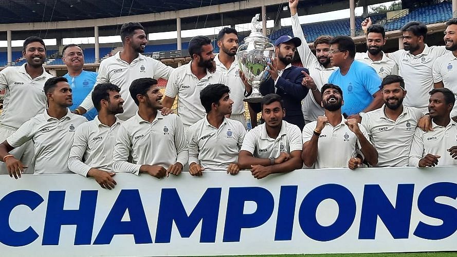 <div class="paragraphs"><p>Madhya Pradesh team members celebrate after winning the 2022 Ranji Trophy conducted by the BCCI.&nbsp;&nbsp;</p></div>