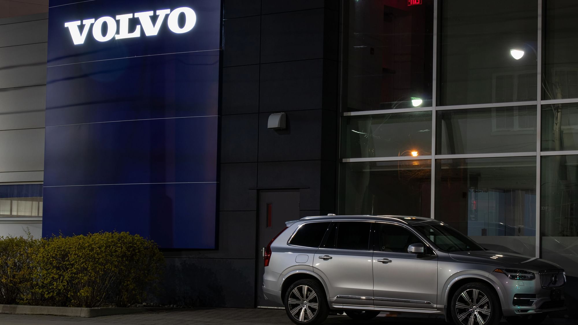 <div class="paragraphs"><p>Volvo XC40 and XC90 Facelift India launch today, 21 September.</p></div>