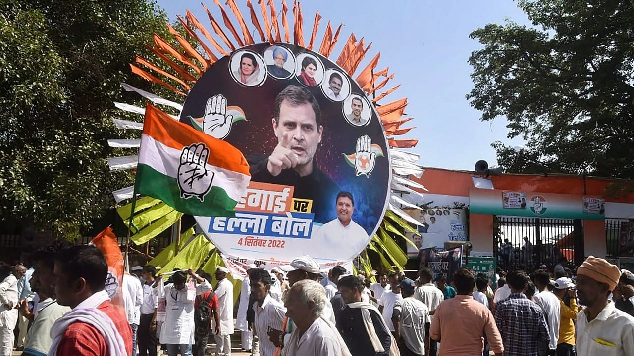 <div class="paragraphs"><p>New Delhi: Congress supporters arrive for their 'Mehangai Par Halla Bol' rally on price rise at Ram Lila Maidan in New Delhi on Sunday, 4 September 2022.</p></div>
