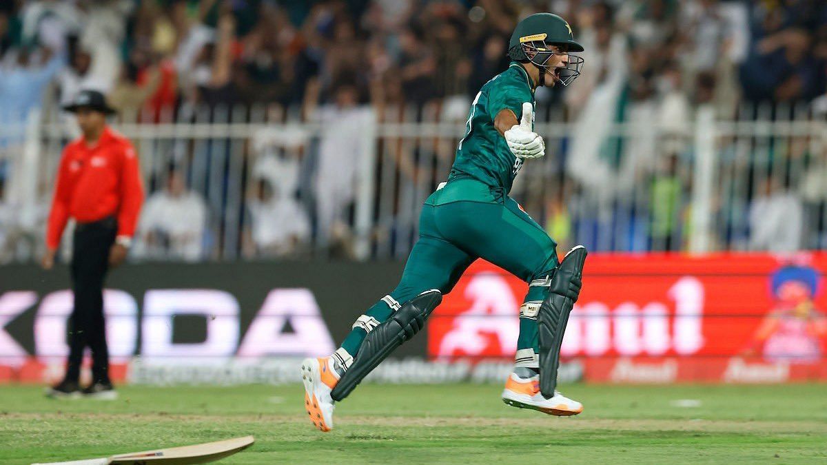 <div class="paragraphs"><p>Asia Cup 2022: Naseem Shah helped Pakistan qualify for the final by hitting two consecutive sixes in the last over against Afghanistan.</p></div>